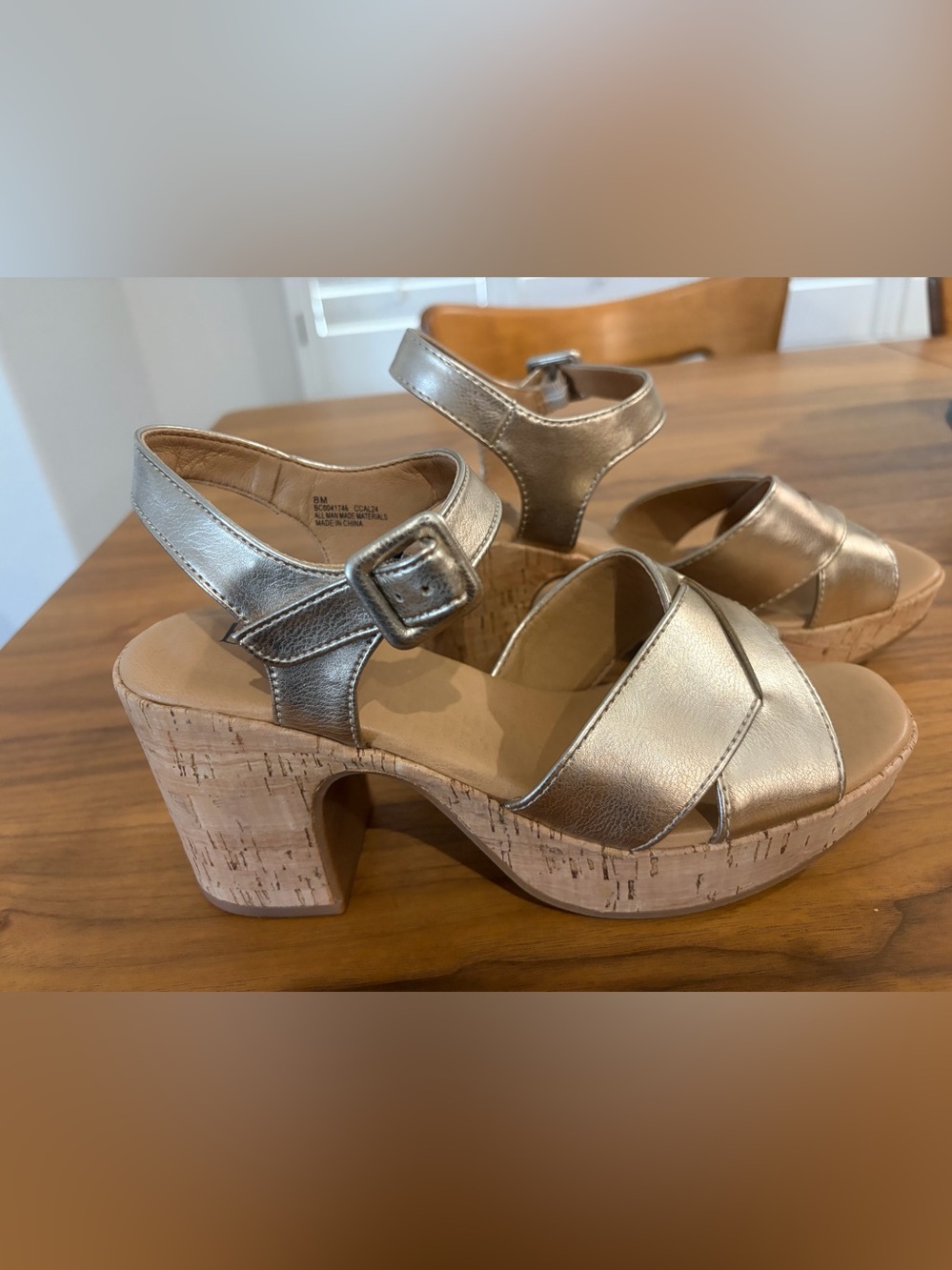 BOC, Metallic Gold Women's Cork Platform Sandals, 8, GUC